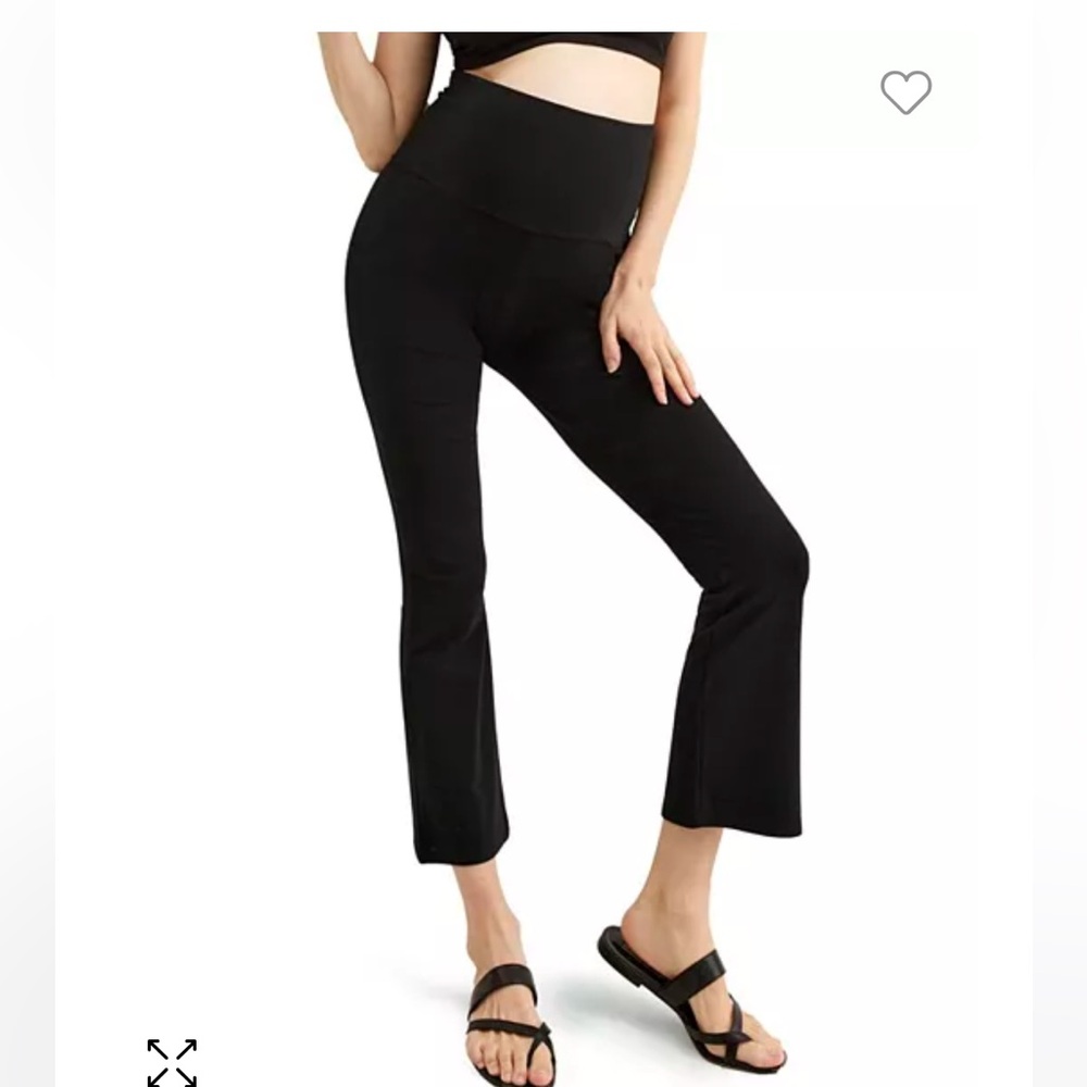 NWT HATCH Collection
Ultimate Maternity Over the Bump Crop Flare Legging
